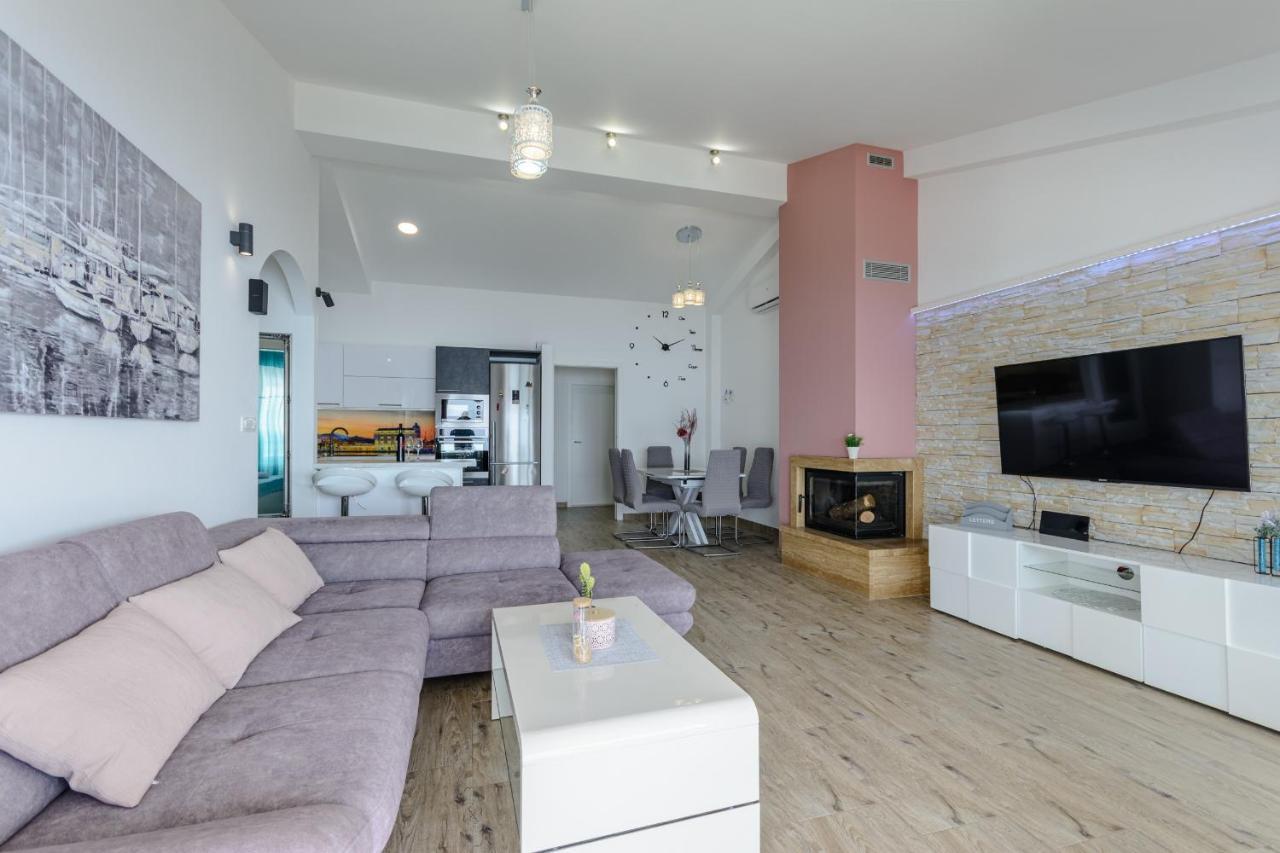 Apartments Hope Dugi Rat Dış mekan fotoğraf