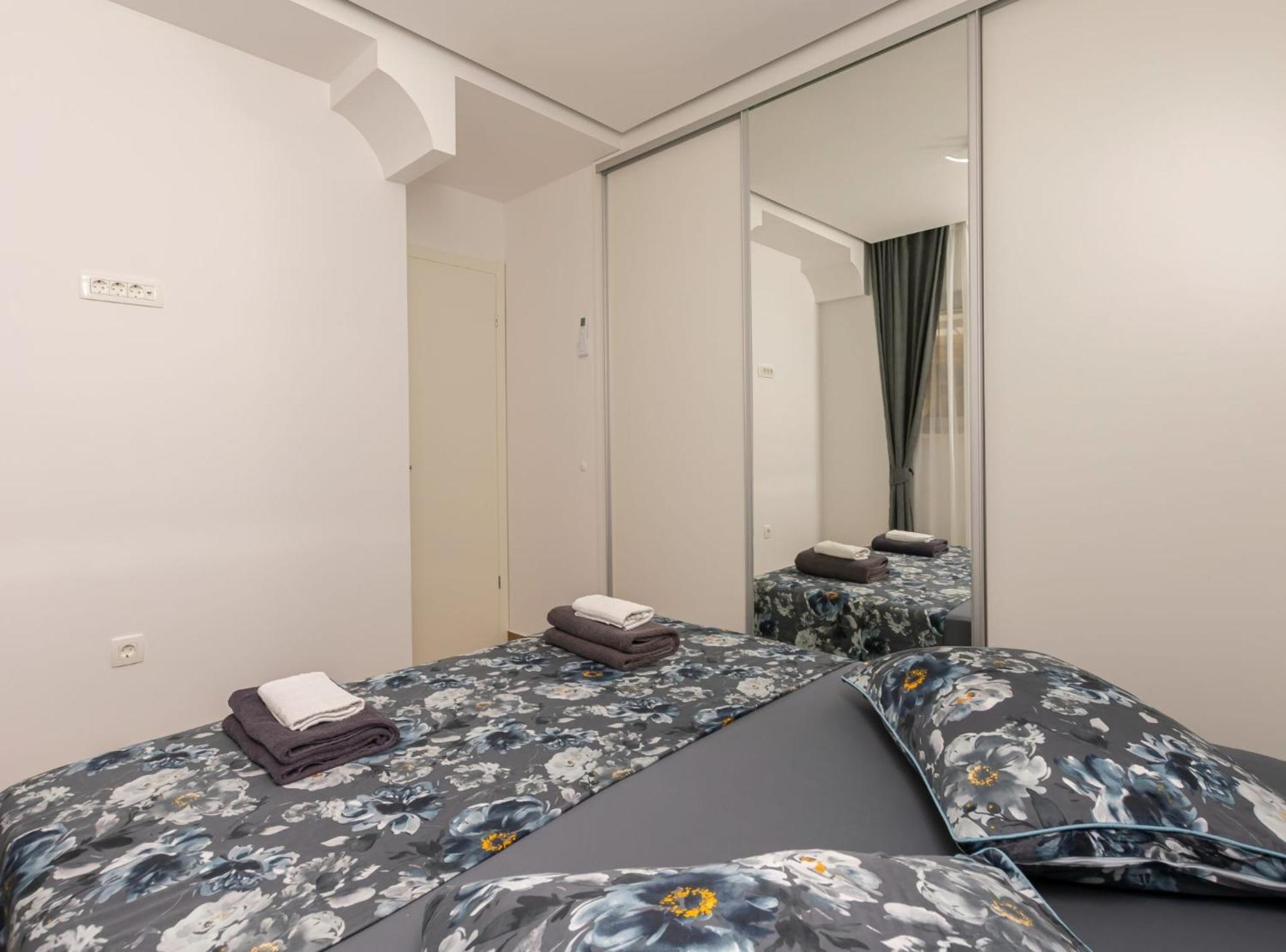 Apartments Hope Dugi Rat Dış mekan fotoğraf